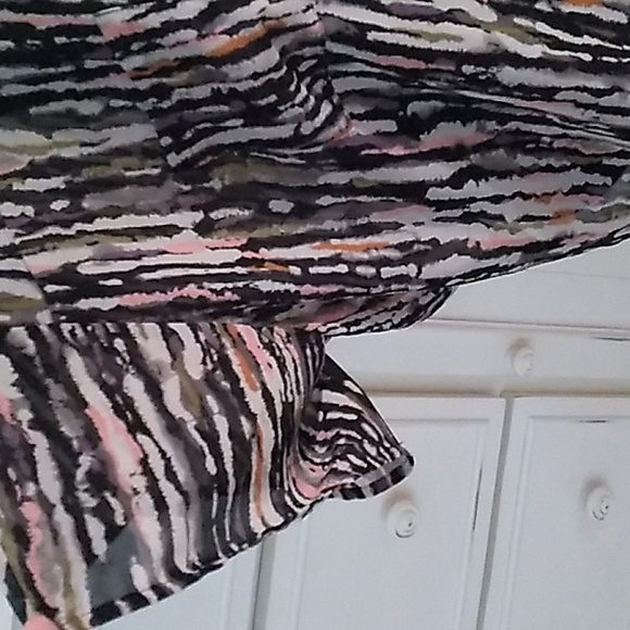 Multicolor top, size L by Quintessential - Picture 2 of 3